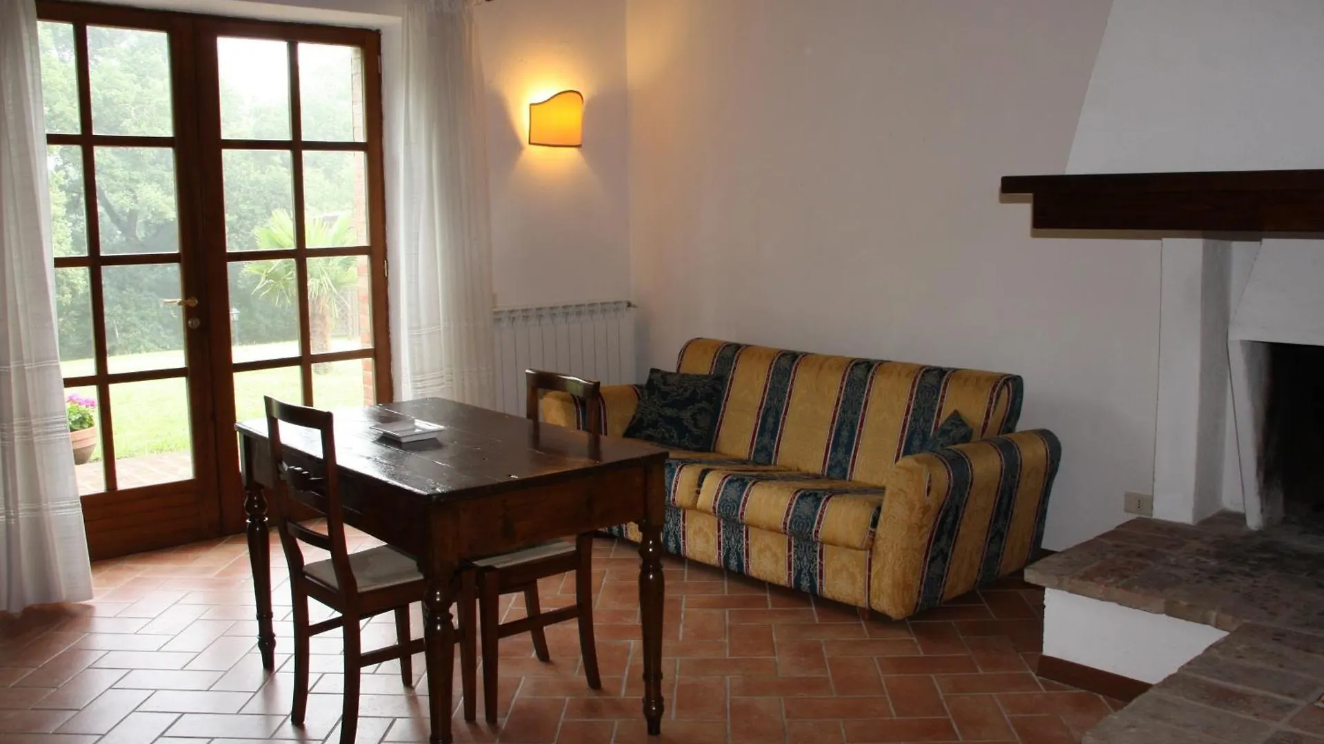 Agriturismo Chieteno Con Piscina E Ac- Cetona 0*,  Italy